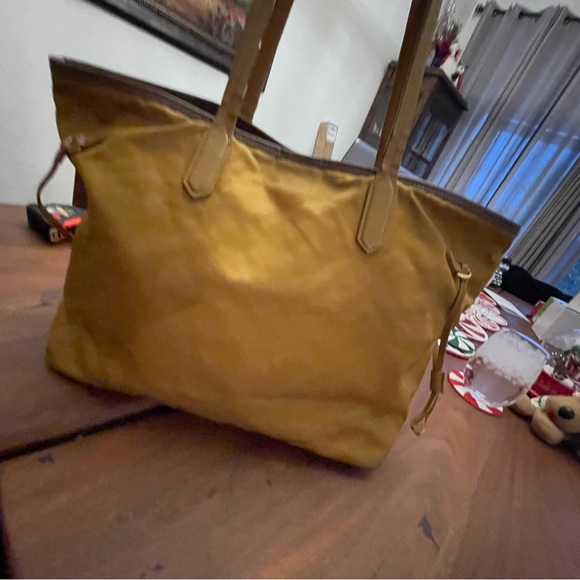 Prada Nylon Tote Saffiano Leather Tessuto Shoulder Tote Pre Loved Yellow - Picture 2 of 16